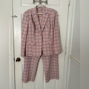 Women's Pink Plaid Two-Piece Blazer Suit